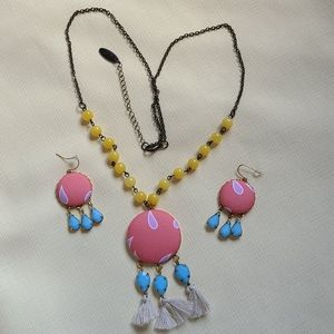 Plunder necklace with earrings